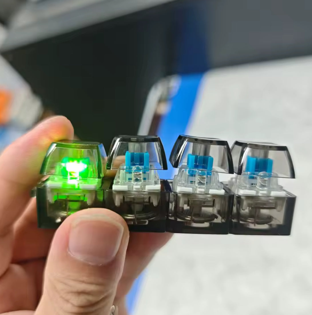 4Keys Mechanical Keyboard Keychain Finger Button - Problems Solved