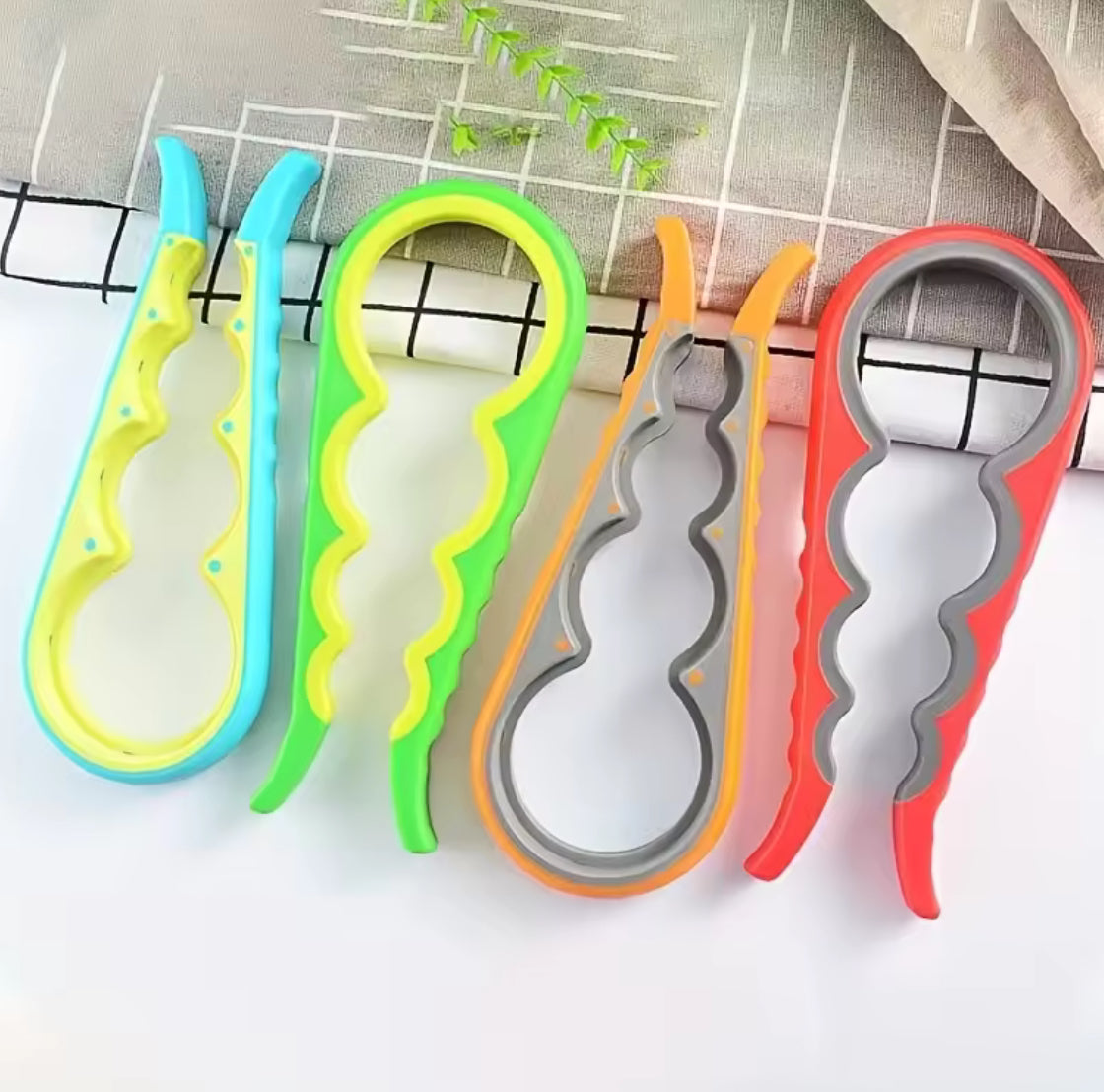 4-in-1 Easy-Grip Jar opener - Problems Solved