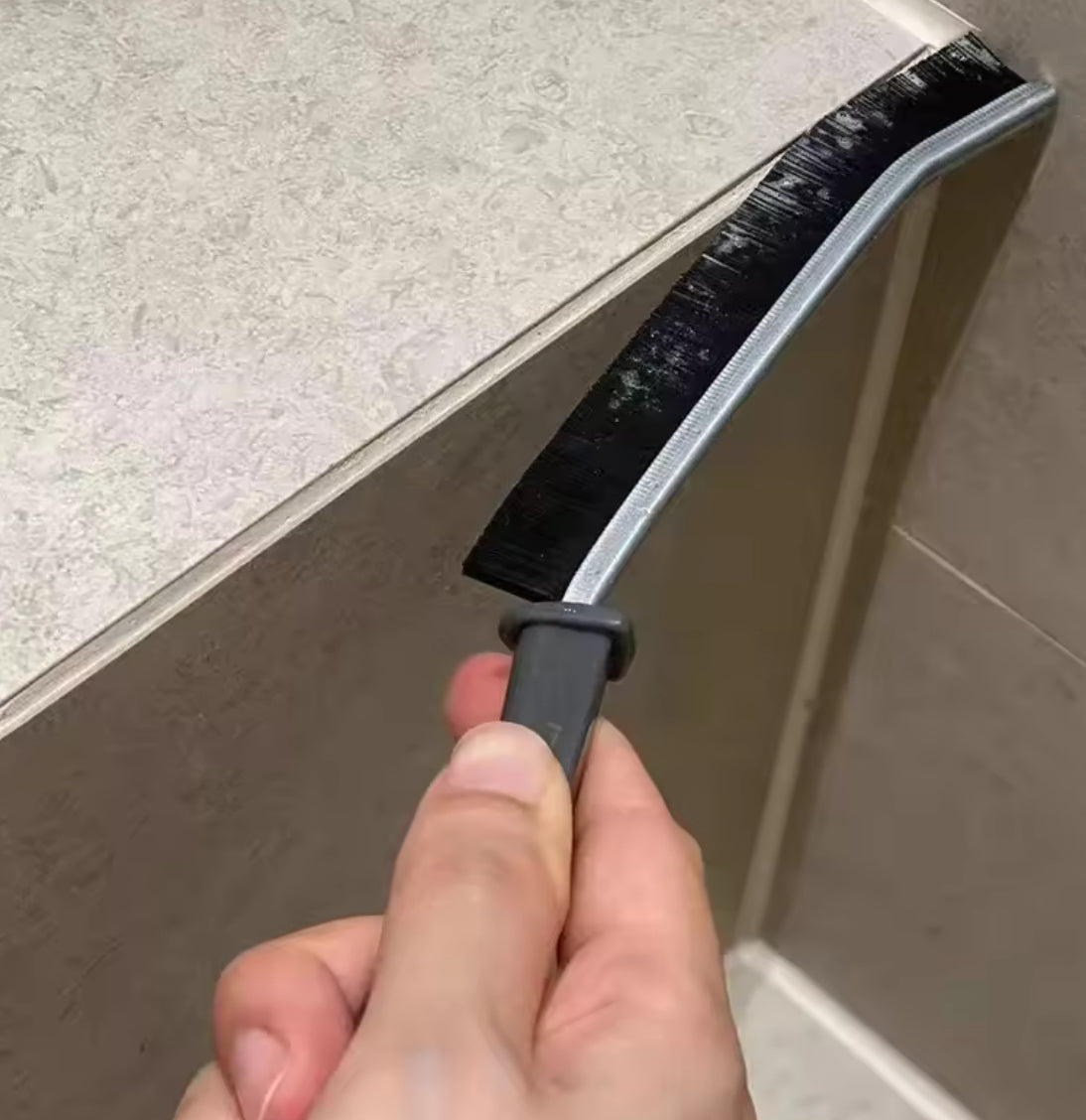 Durable Cleaning Brush for Hard-to-Reach Areas - Problems Solved