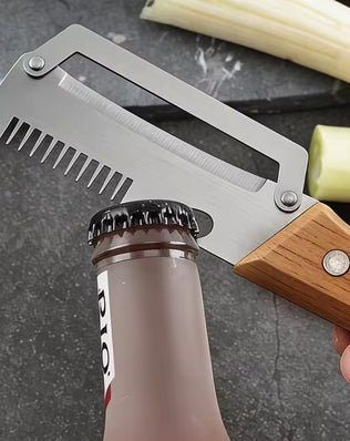 Wooden Multi Functional Vegetable Peeler With Ergonomic Handle For Peeling