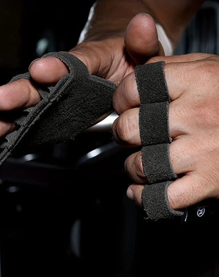 Fitness Four Fingers Gloves Breathable Anti-slip Shock Absorption Dumbbell Leather Weight Lifting Training Pal Men's And Women's - Problems Solved